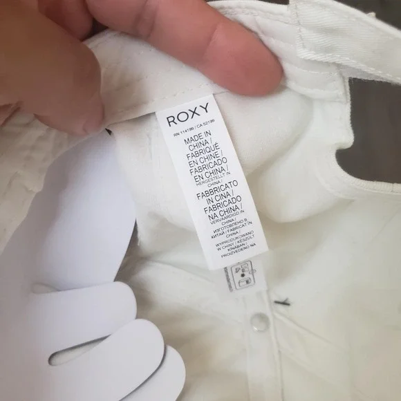 Roxy Hat Cap Strap Back‎ White Embroidered Logo Surf Beach Casual Womens Canvas - Picture 6 of 7